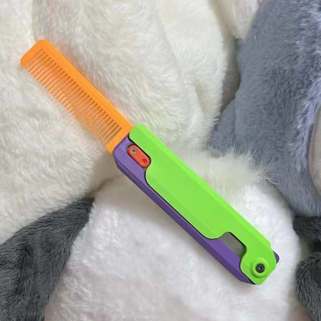 3D Printed Foldable Gravity Comb - Image 6