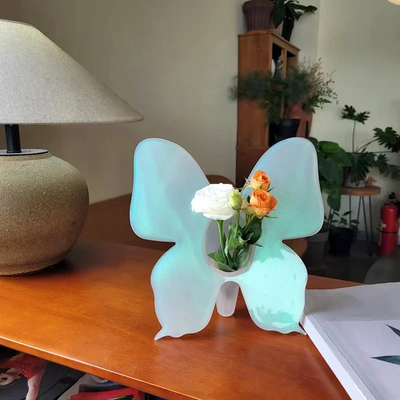 Artistic Butterfly Clear Flower Vase - Image 5