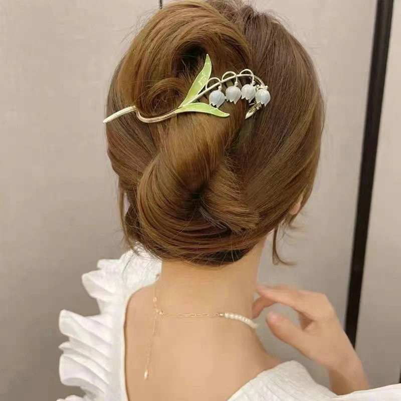 Bluebell Floral Hair Claw Clip - Image 2