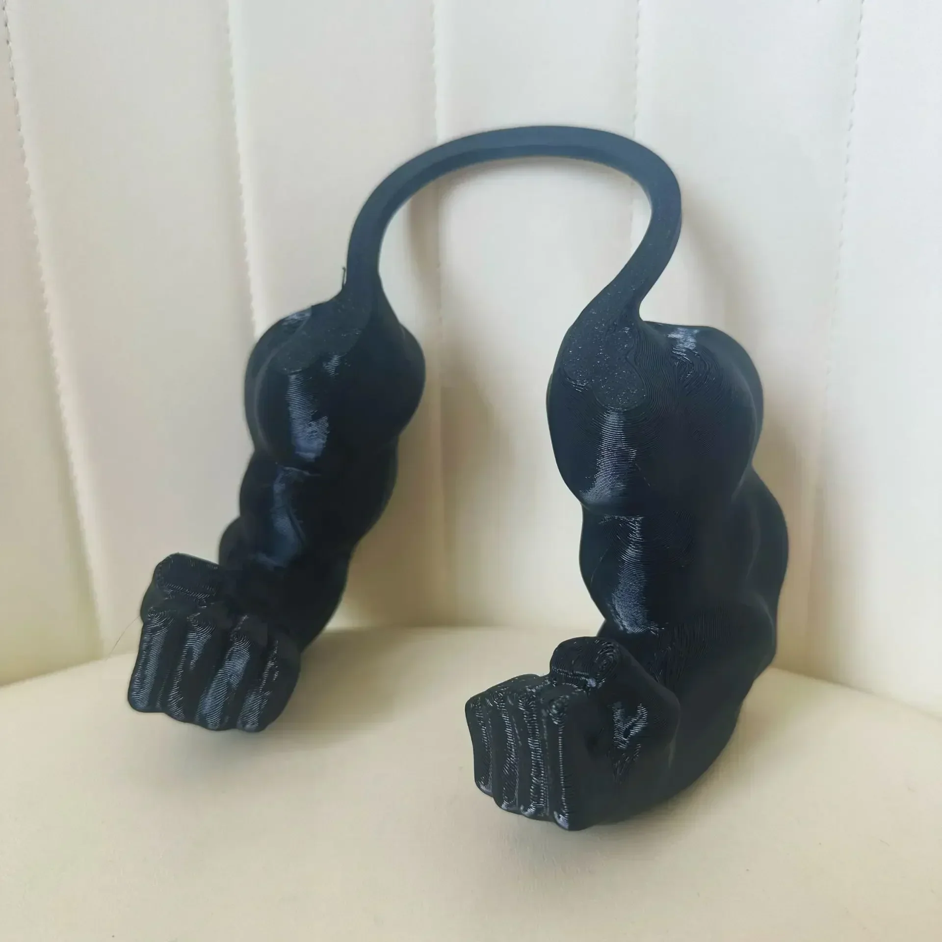 Body Builder Neck Hanging Pet Toy - Image 9