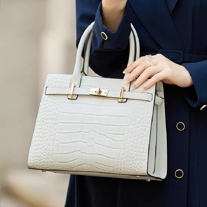 City Trend Elegance Elite Leather Handbag - Image 2