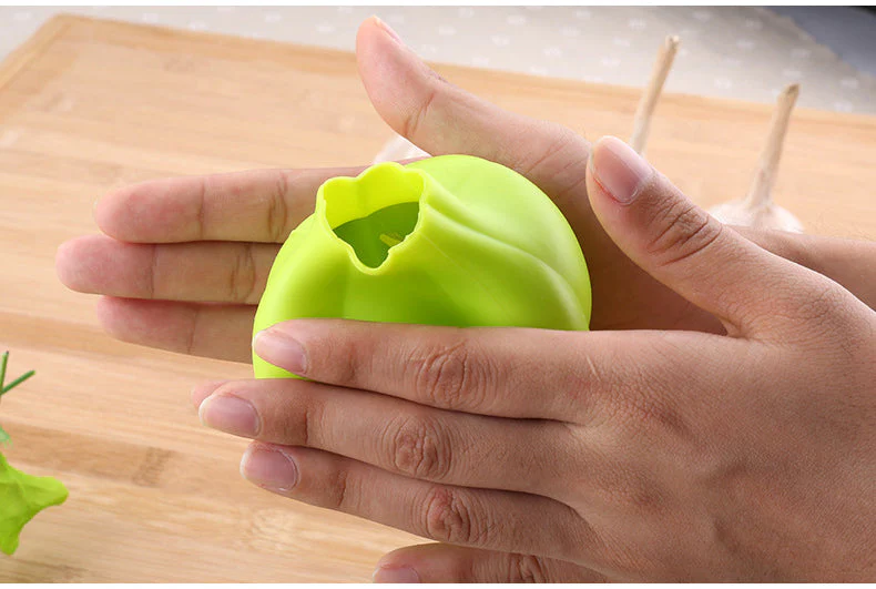 Creative Easy Garlic Peeler - Image 6
