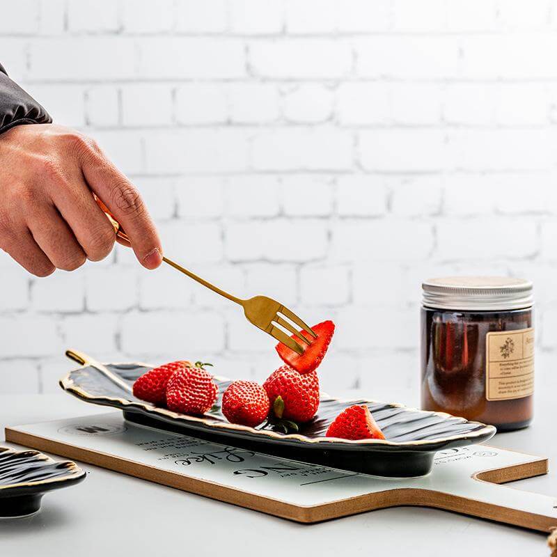 Creative Gold Color Ceramic Plate Set - Image 3