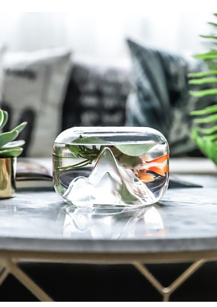 Creative Transparent Snow Mountain Fish Aquariums - Image 5