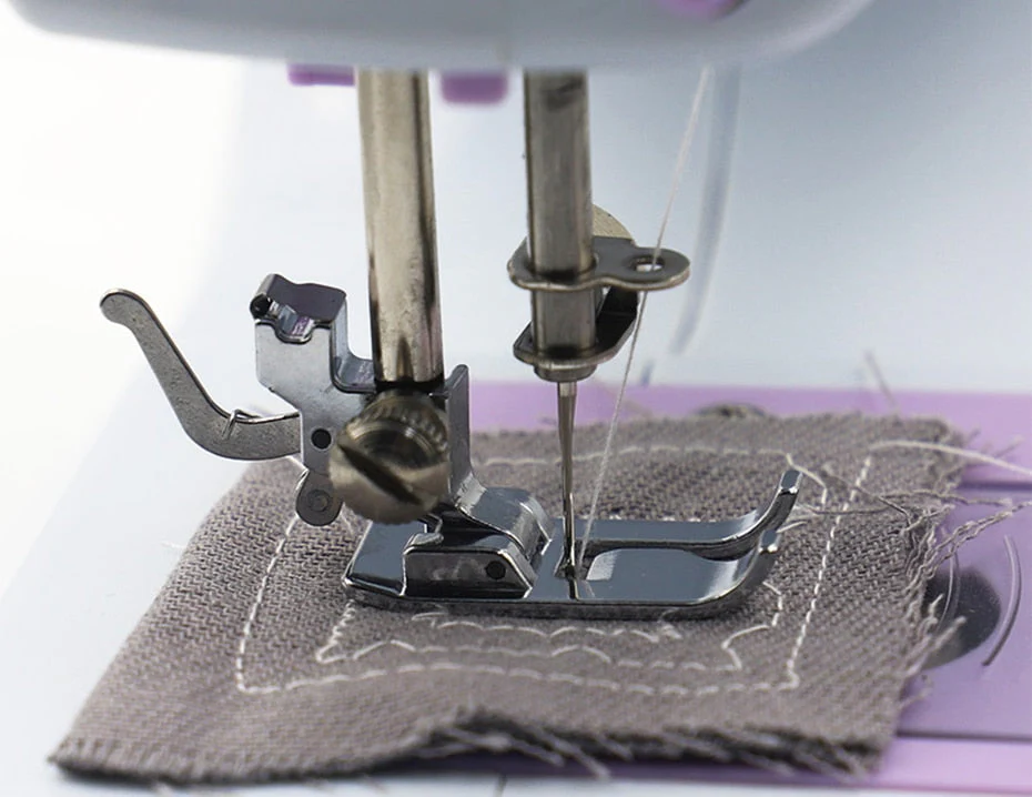 Electric Mini Portable Sewing Machine - Image 3