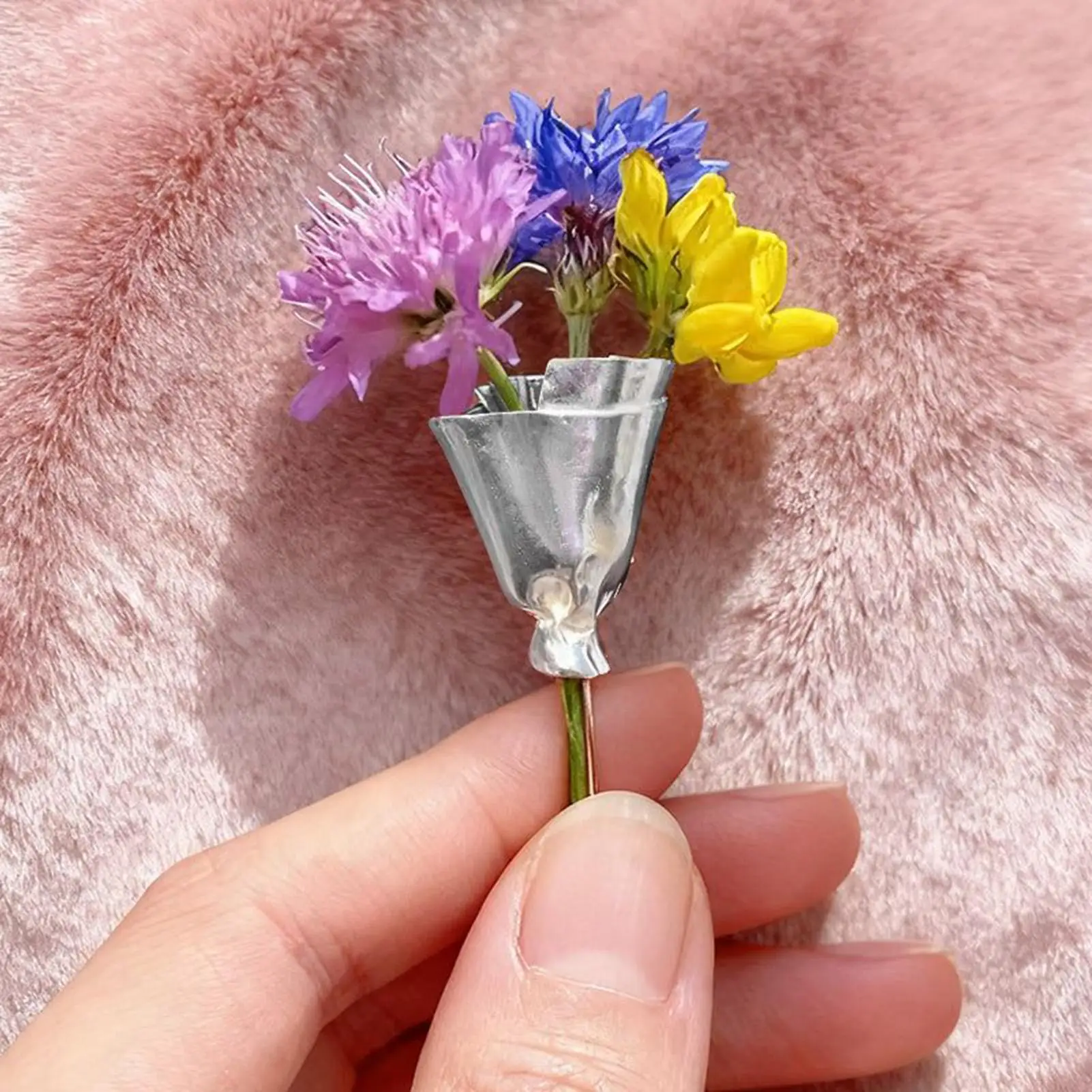 Elegant Flower Holder Brooch Pin - Image 7
