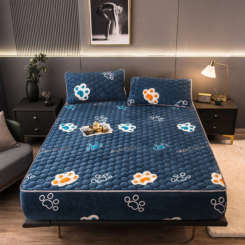 Elegant Velvet Thick Mattress Cover - Image 12