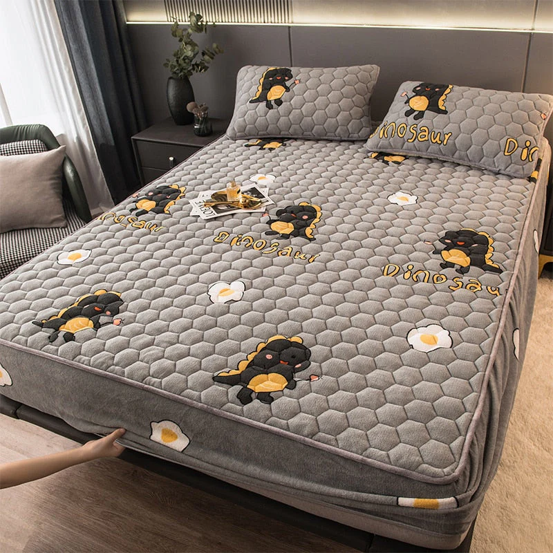 Elegant Velvet Thick Mattress Cover - Image 20