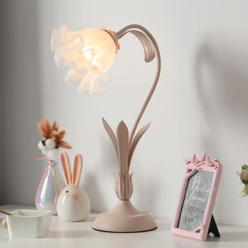 Flower Charm Nordic Style Table Lamp - Image 6
