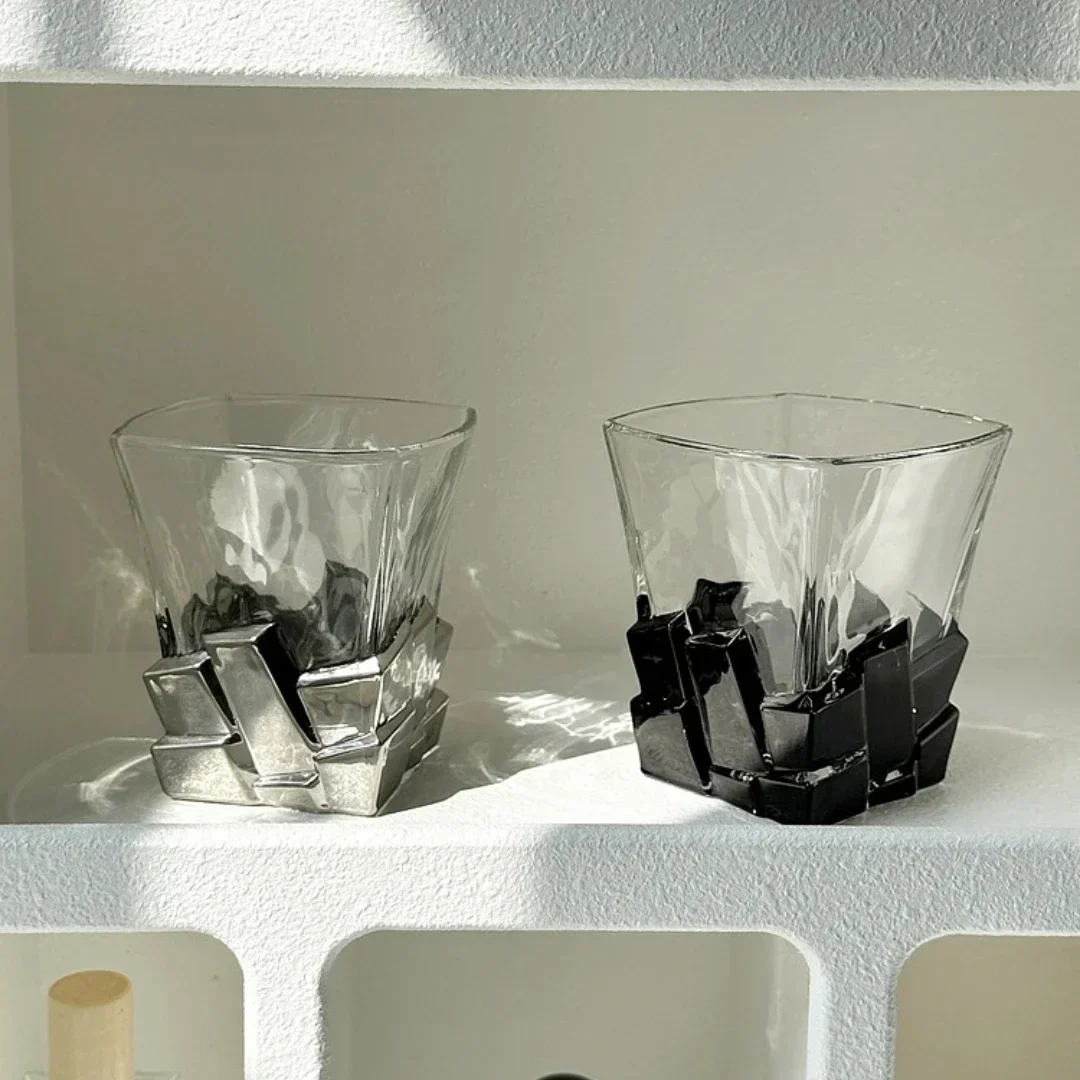 Geometric Onyx Base Glass Cup - Image 6