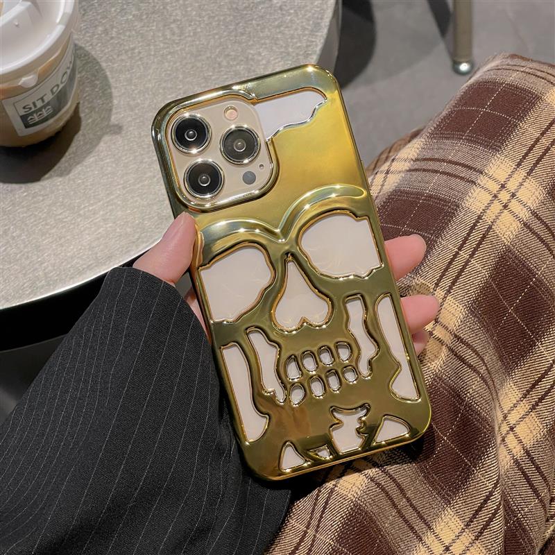 Gothic Midnight Skull Phone Case - Image 4