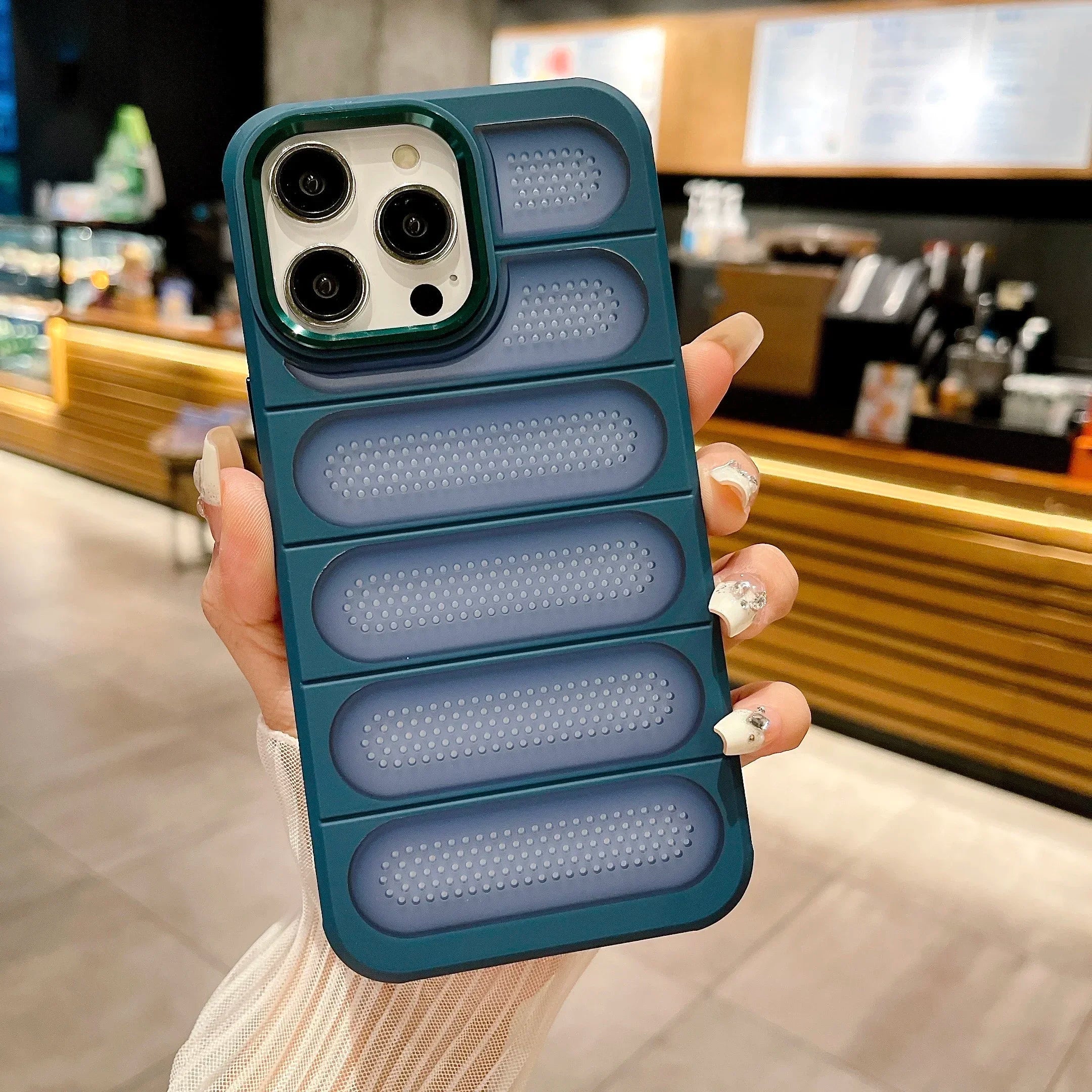 Heat Dissipation Protective Breathable Mesh Phone Case - Image 8