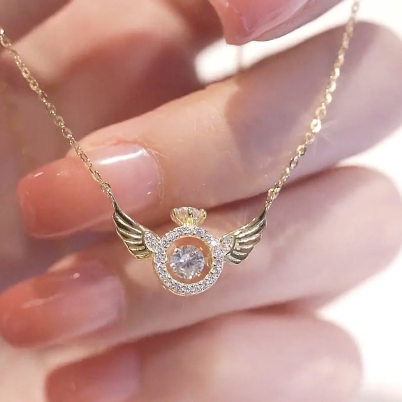 Lucky Wings Pendant Zircon Necklace - Image 3