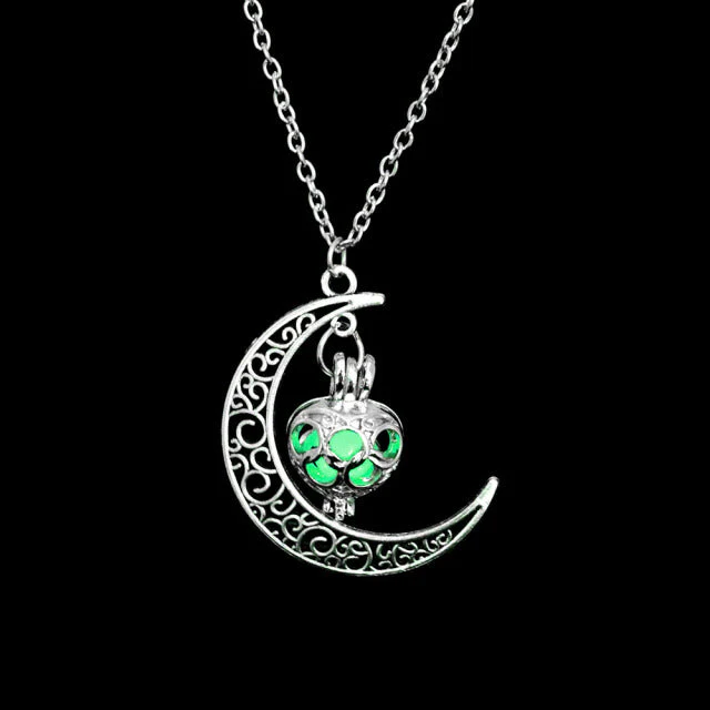 Luminous Moon Pendant Charming Necklace - Image 7