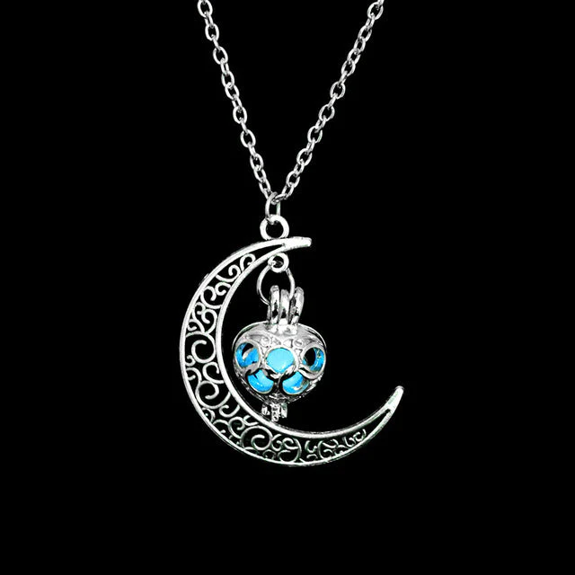 Luminous Moon Pendant Charming Necklace - Image 8