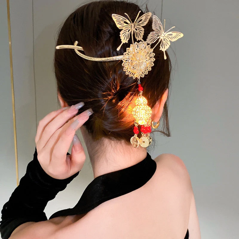 Luminous Stylish Butterfly Lantern Hairpin - Image 3