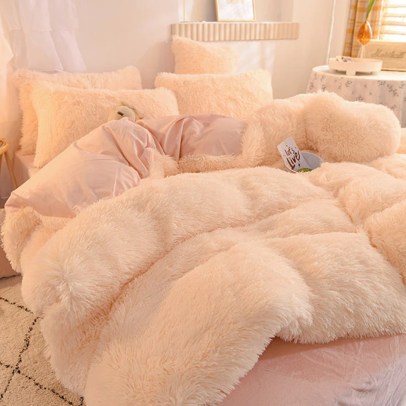 Luxury Cozy Clouds Bedding Set - Image 14