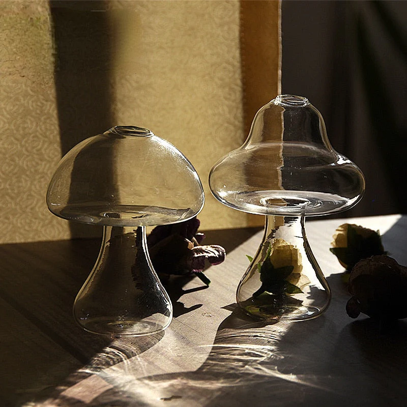 Mushroom Inspired Elegant Glass Vase - Image 2