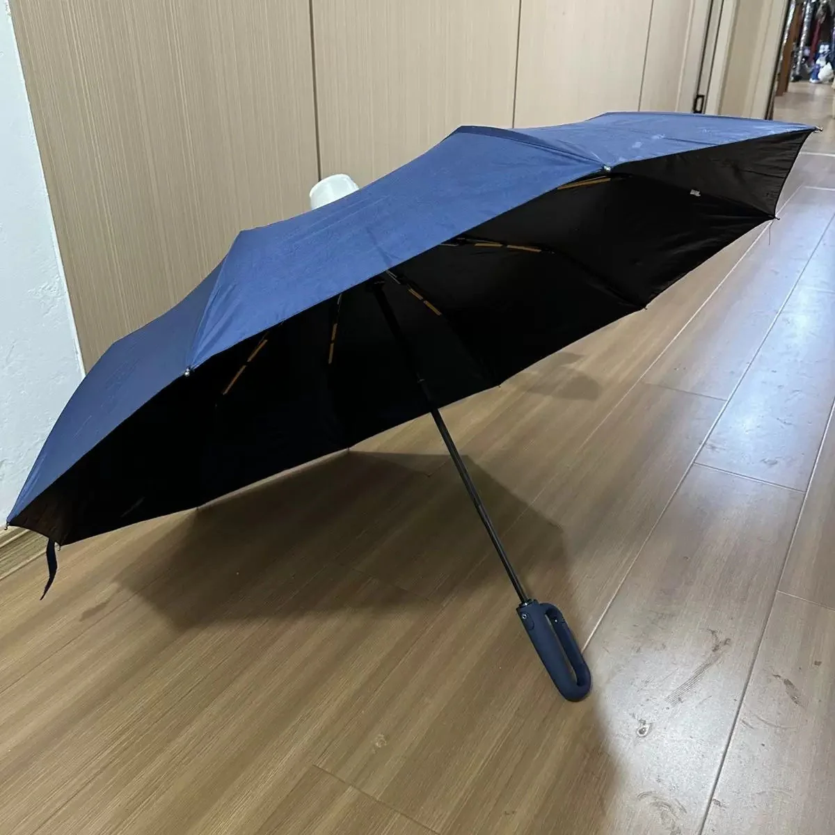 Neverdrop Self Standing Folding Windproof Umbrella - Image 9