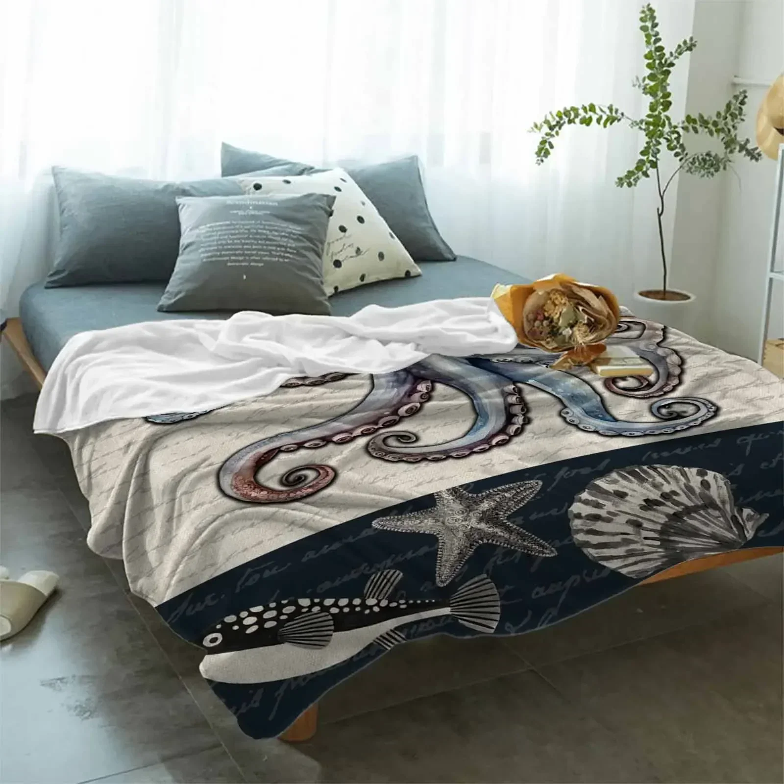 Octopus Shell Starfish Throw Blanket - Image 2