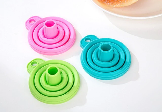 Practical Collapsible Foldable Funnel Hopper - Image 4