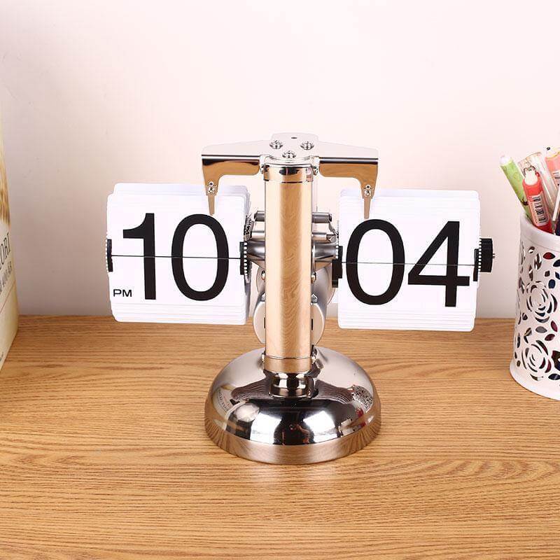Retro Flip Clock - Image 3