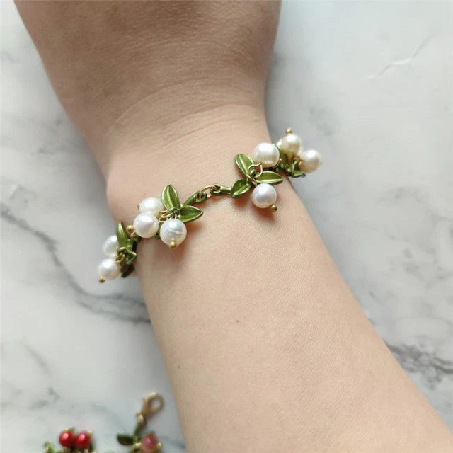 Retro Orchid Flower Bracelet - Image 2
