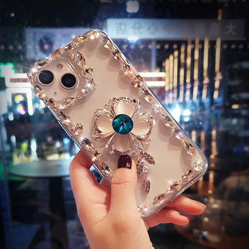 Sparkle Shell Diamond Bow iPhone Case - Image 2