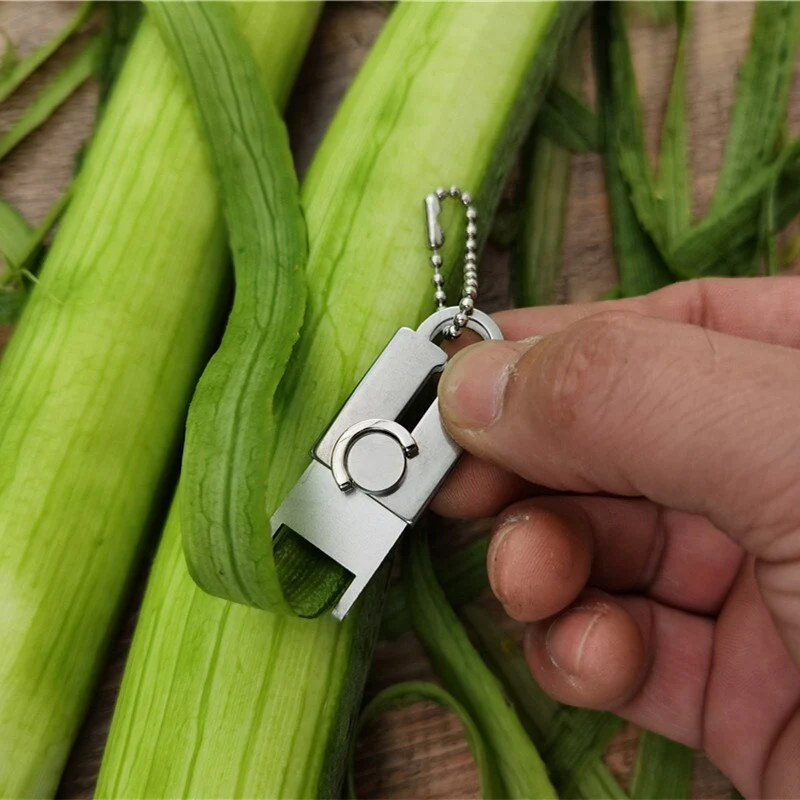 Stainless Steel Mini Vegetable Peeler Keychain - Image 5