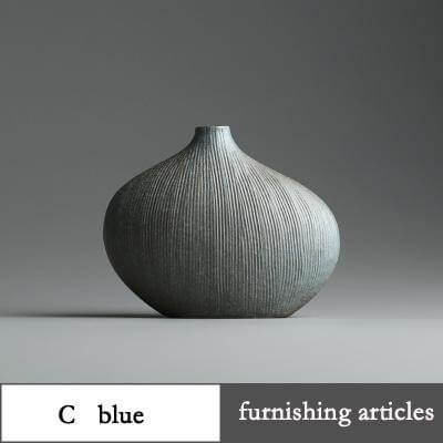 Traditional Chinese Ceramic Vases - Image 13