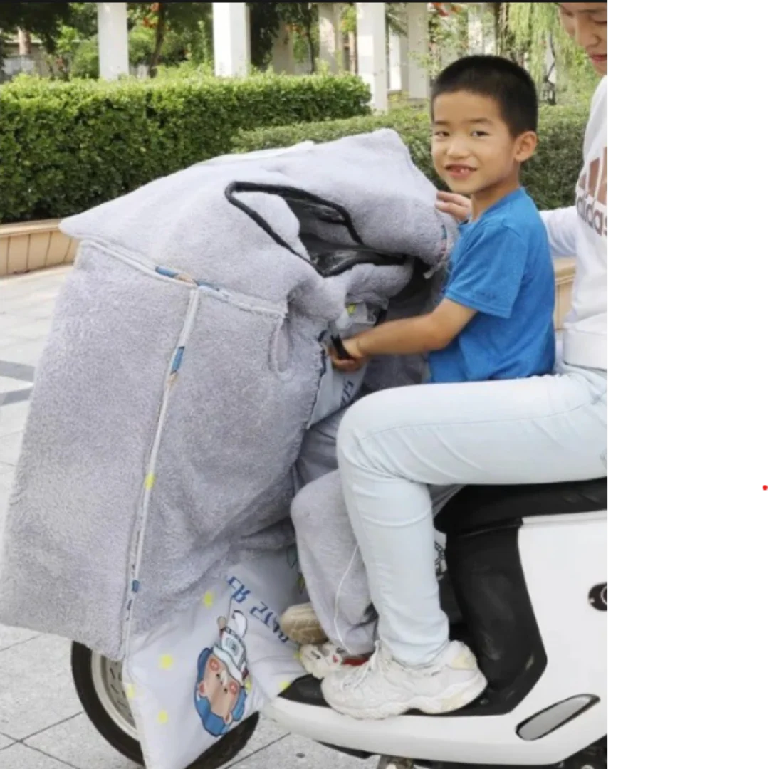 Warm Ride Thick Two-Person Motorcycle Wind Shield Coat - Image 5