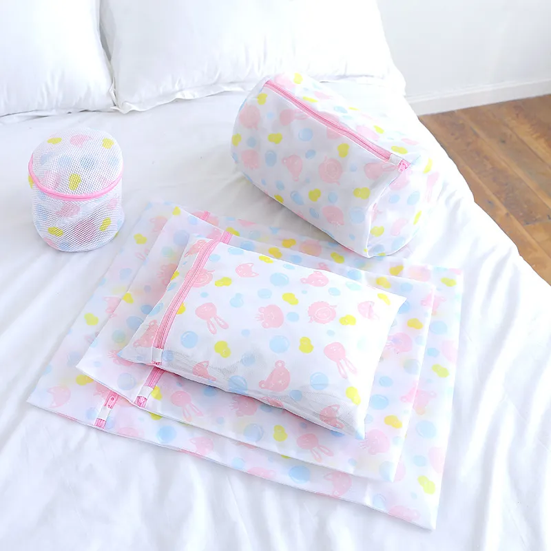 Zippered Mesh Laundry Foldable Wash Bags - Image 5
